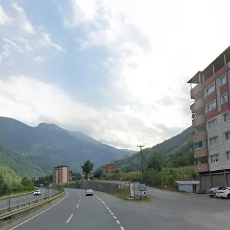 Doga Manzarali Apartment